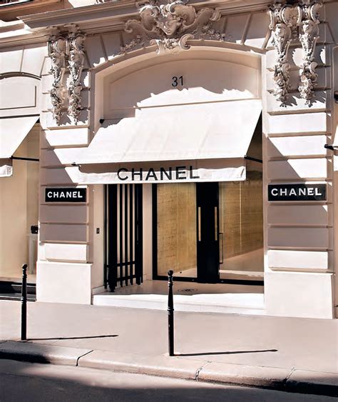 CHANEL Careers .